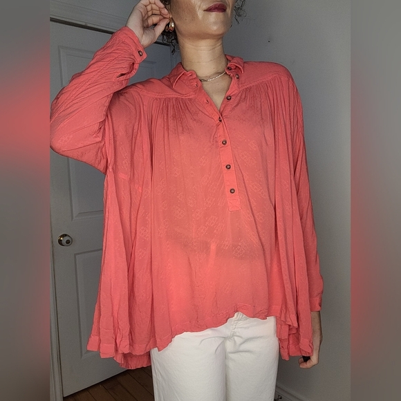 Free People Coral Oversized Asymmetrical V neck Blouse - Picture 4 of 7